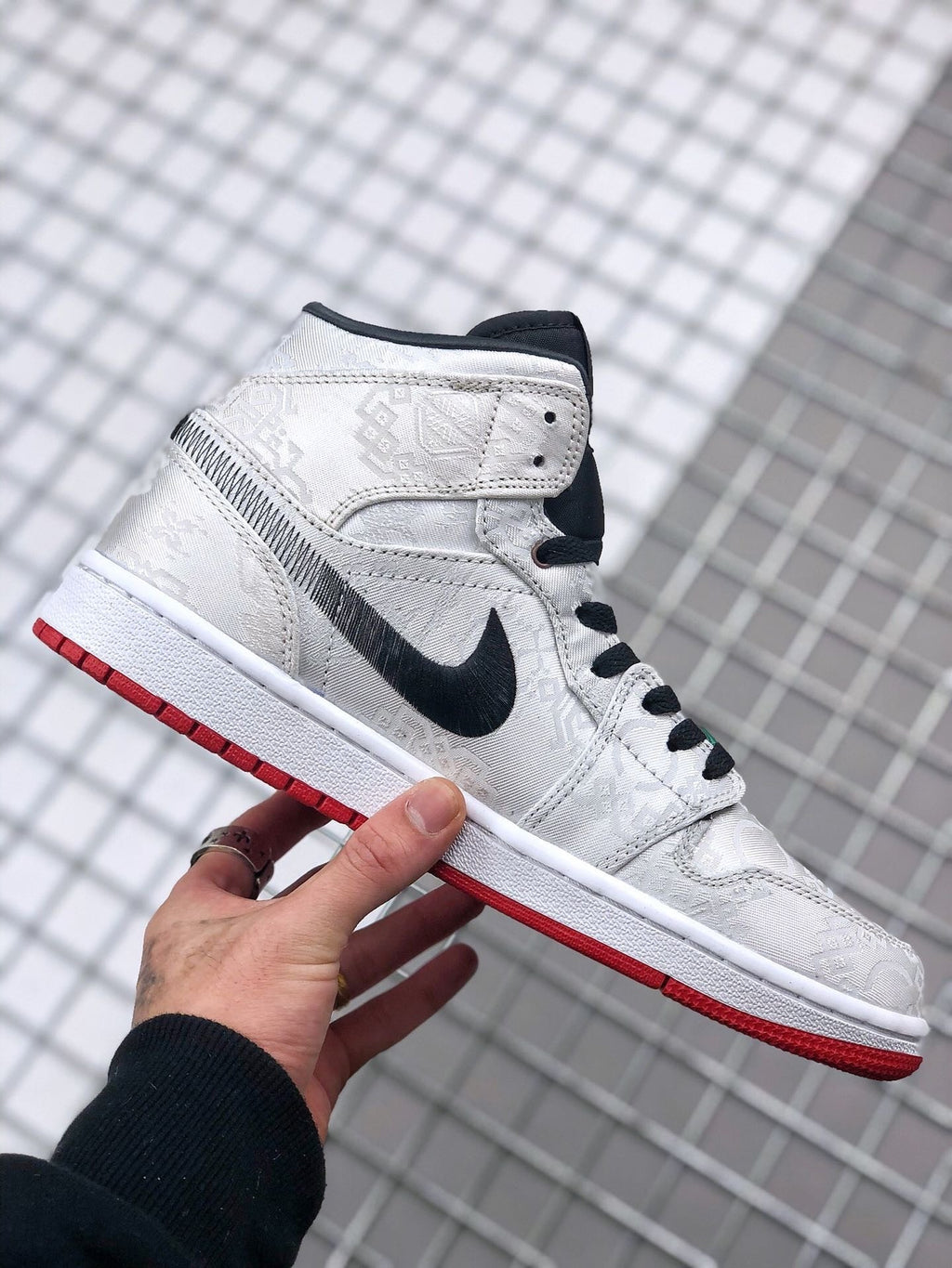 Edison Chen White Silk CU2804-100 Sneakers - Air Jordan 1 Mid - product image from the listing.