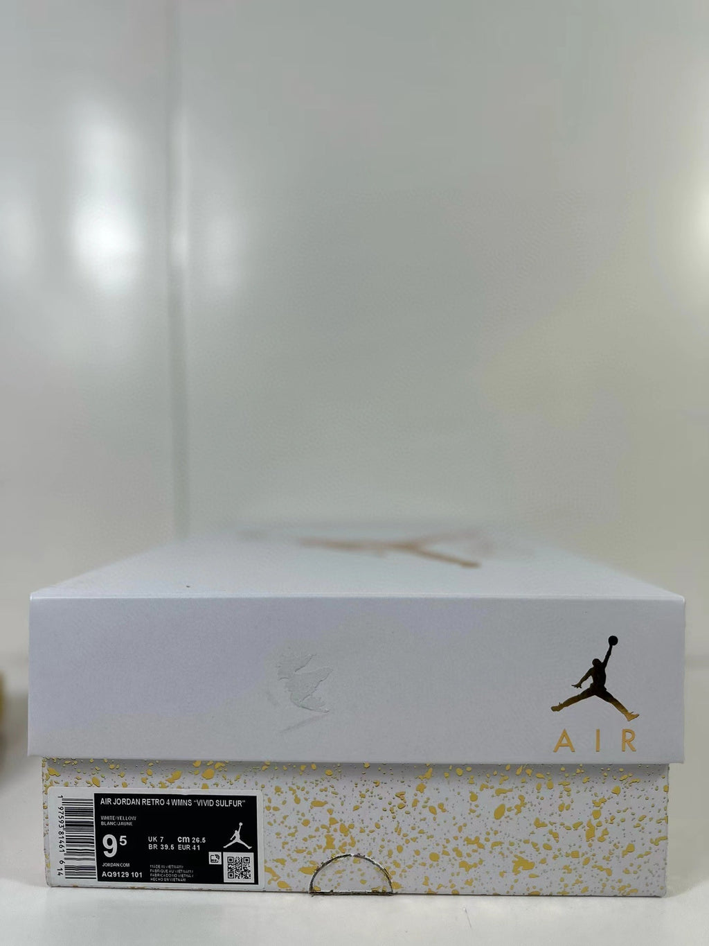 Air Jordan 4 Vivid Sulfur Sneakers White Yellow AQ9129-101 - product image from the listing.