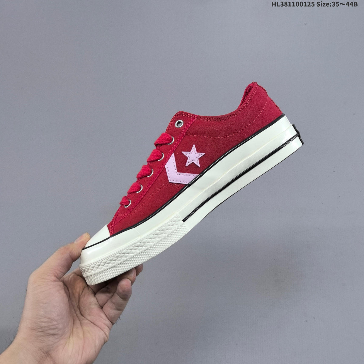 Converse Star Player Ox Low-Cut Sneakers in Navy/White - product image from the listing.