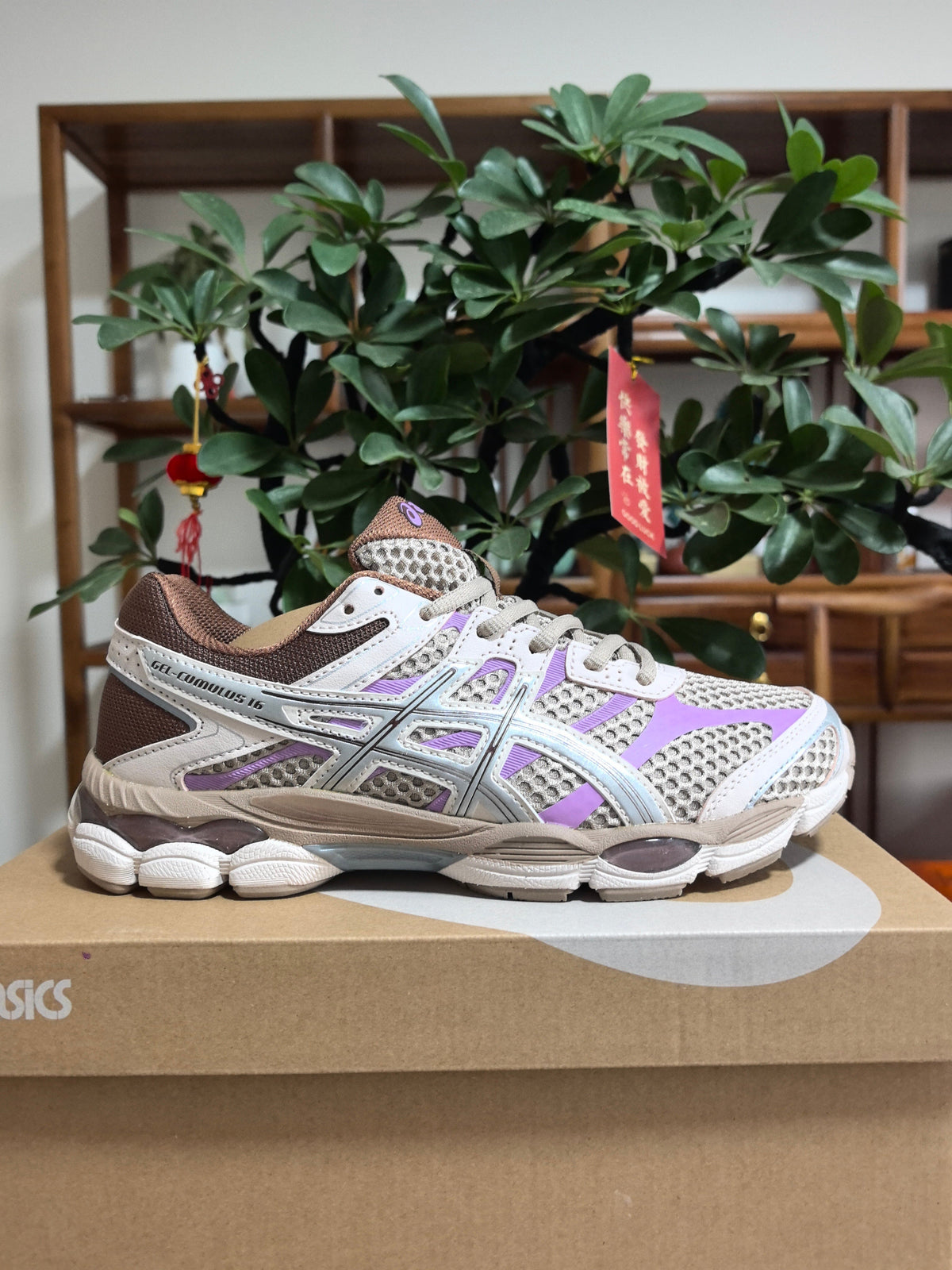 ASICS GEL-KAYANO 14 Sneakers in White Purple - product image from the listing.
