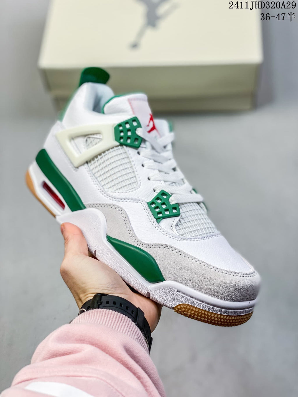 Mid-Top Sneakers - Nike Air Jordan 4 Retro OG - product image from the listing.