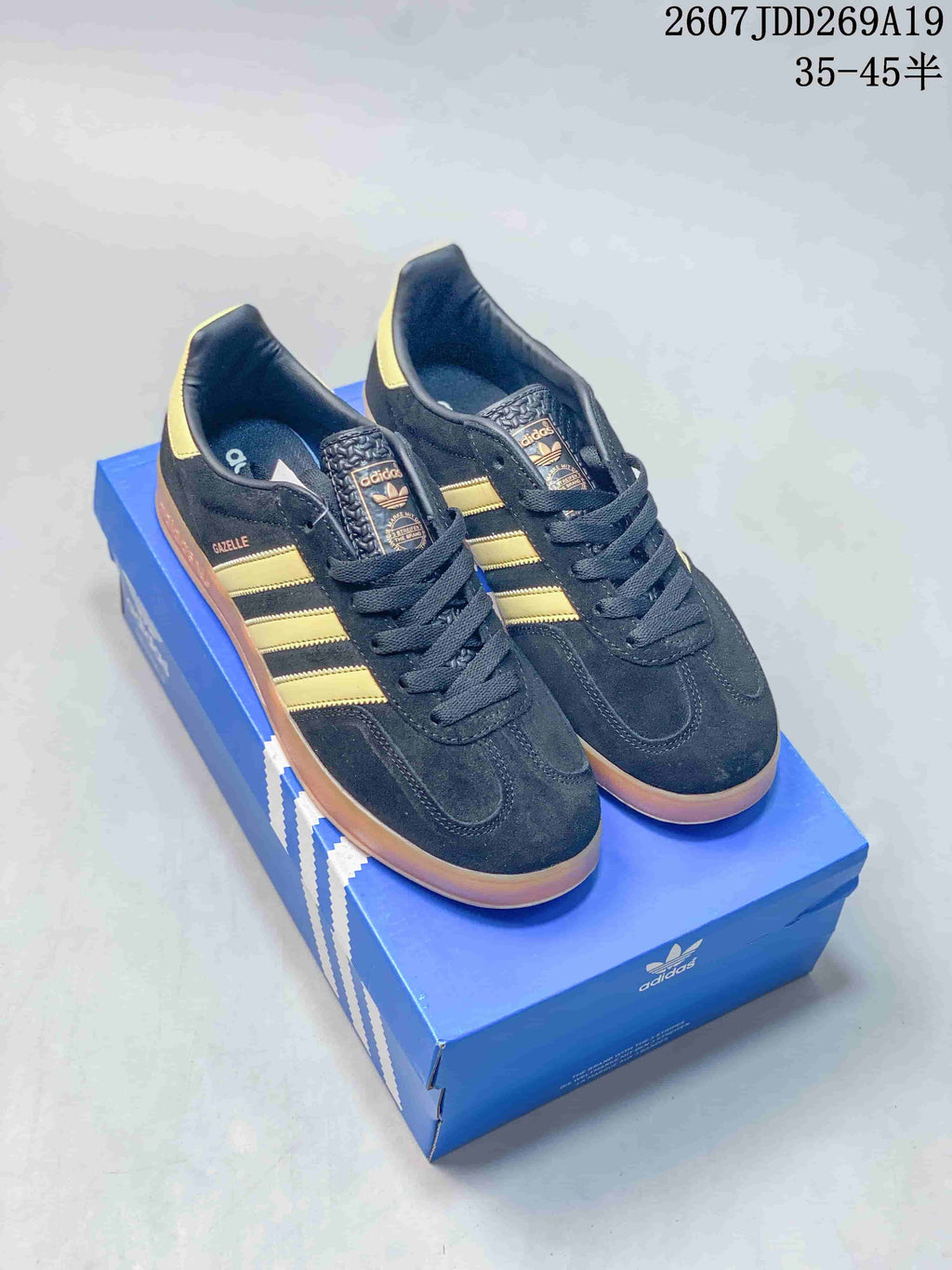 Adidas Originals Gazelle Low-Cut Sneakers JI1371 - product image from the listing.