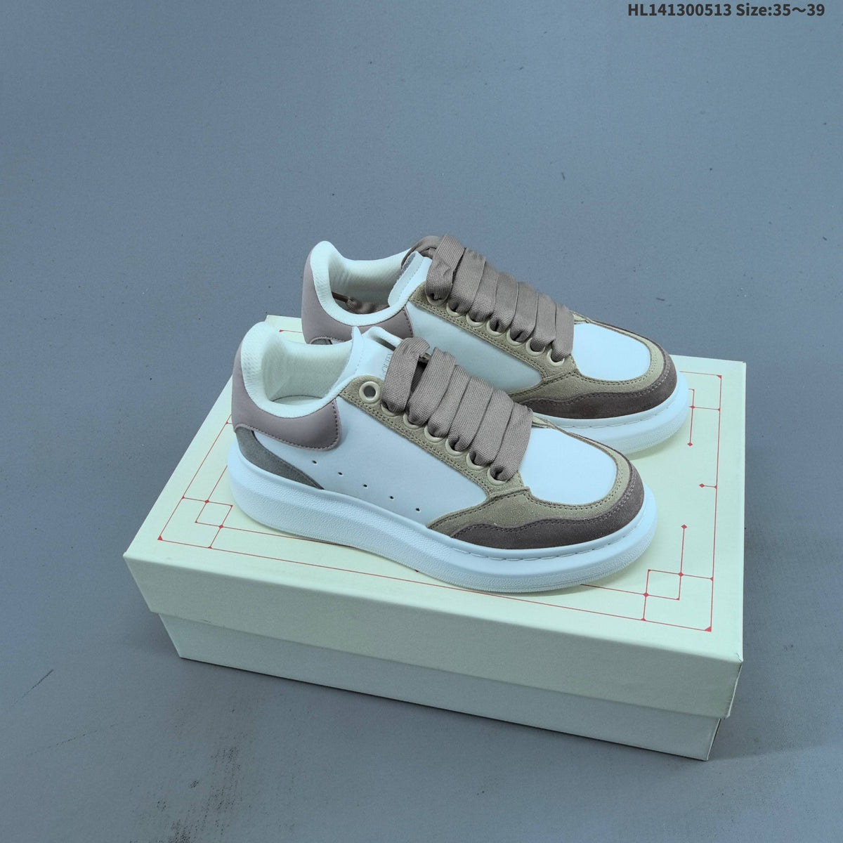Alexander McQueen Sole Leather Platform Trainers HL141300513 - product image from the listing.