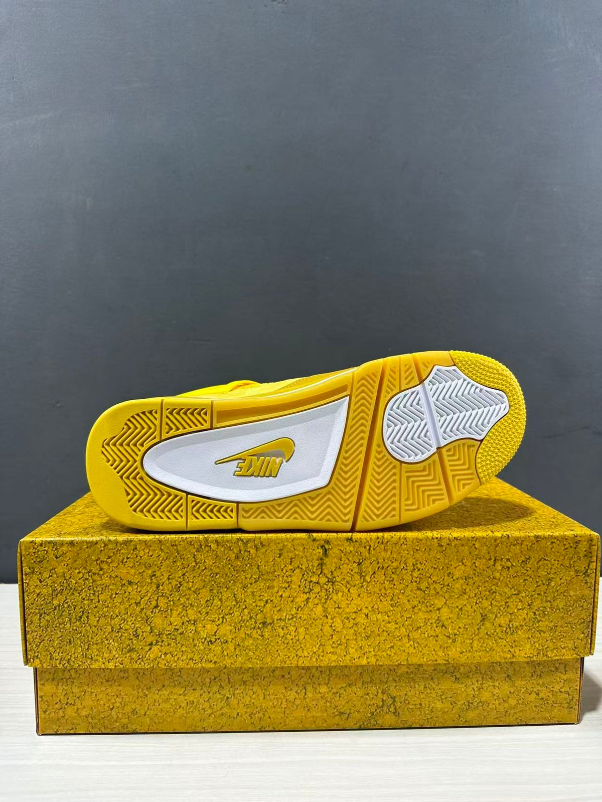 Air Jordan 4 Retro Marquette Yellow Brick HF4340-008 - product image from the listing.