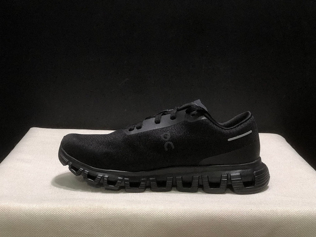On Cloud 6 Push Running Sneakers in Black - product image from the listing.