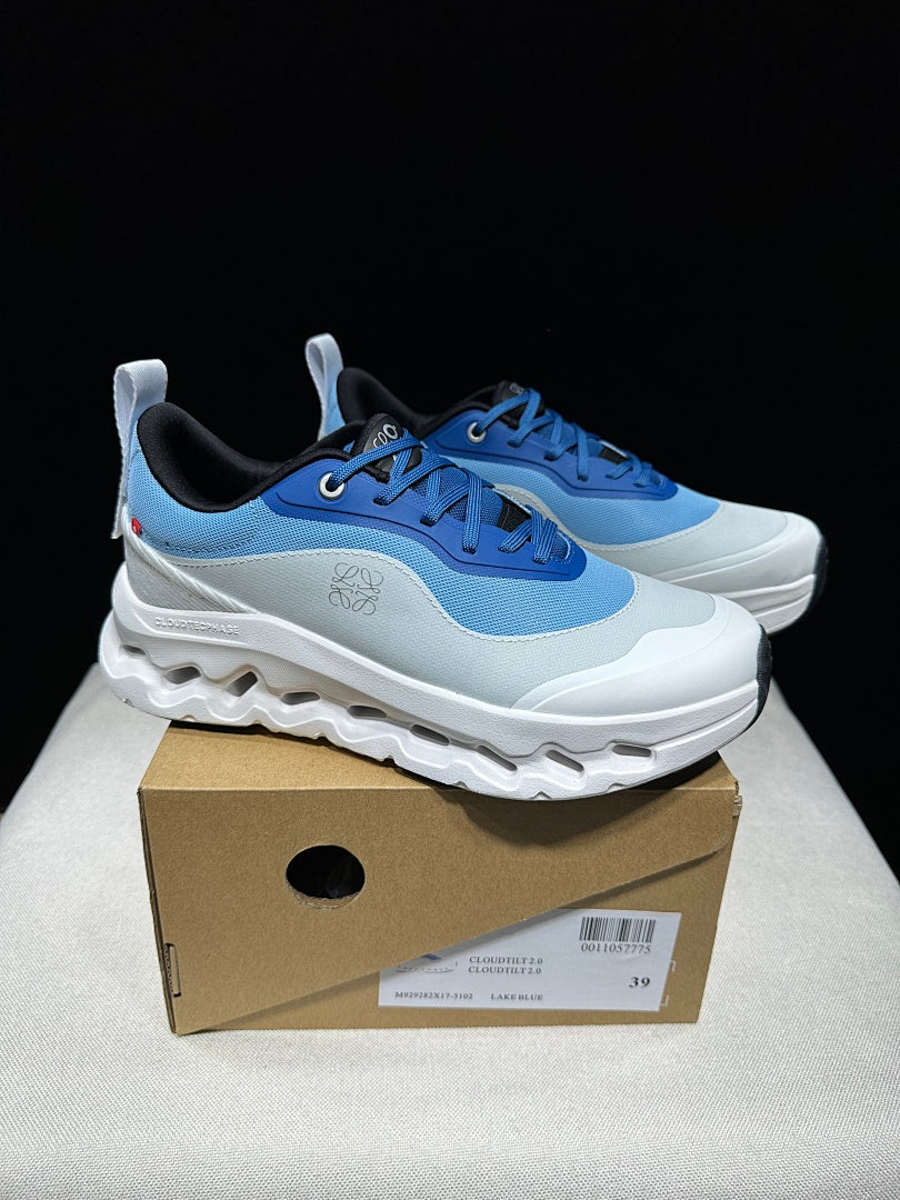 On Cloudtilt 2.0 Blue Running-Inspired Trainers - product image from the listing.