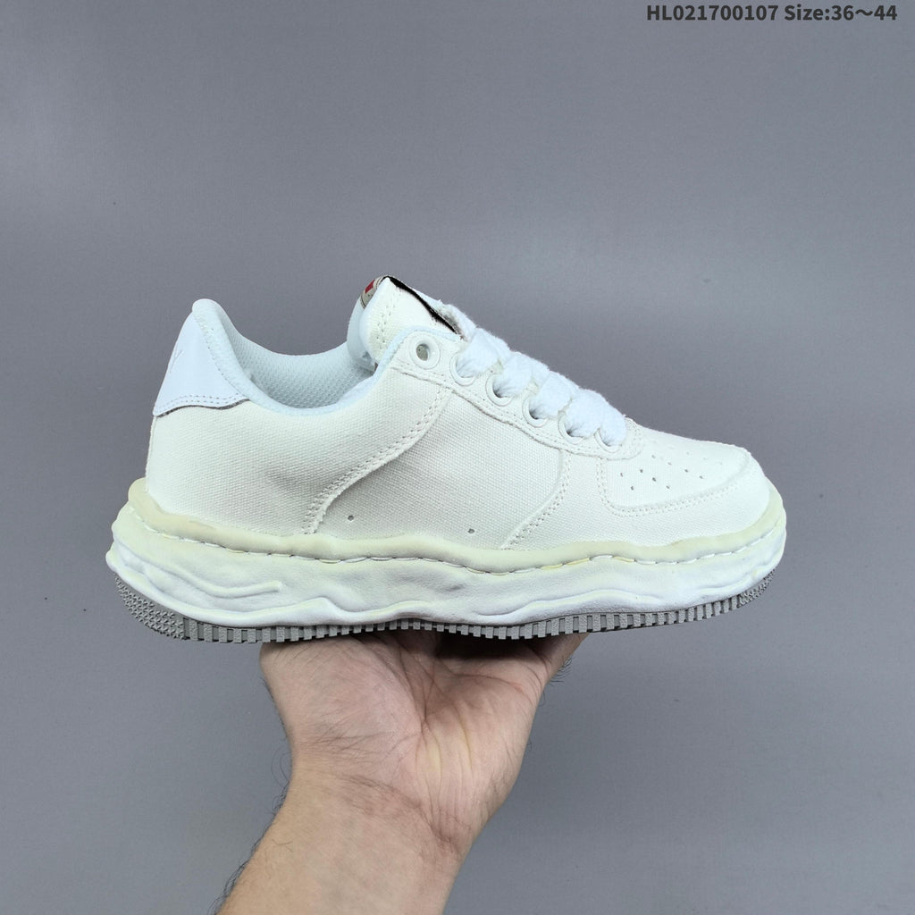 Maison MIHARA YASUHIRO Original Sole Low-Cut Sneakers - product image from the listing.