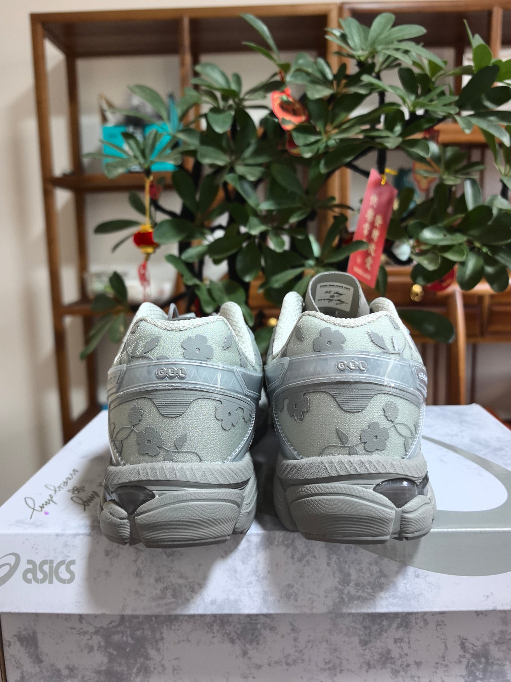 Grey and Silver ASICS GEL-B3 Sneakers - product image from the listing.