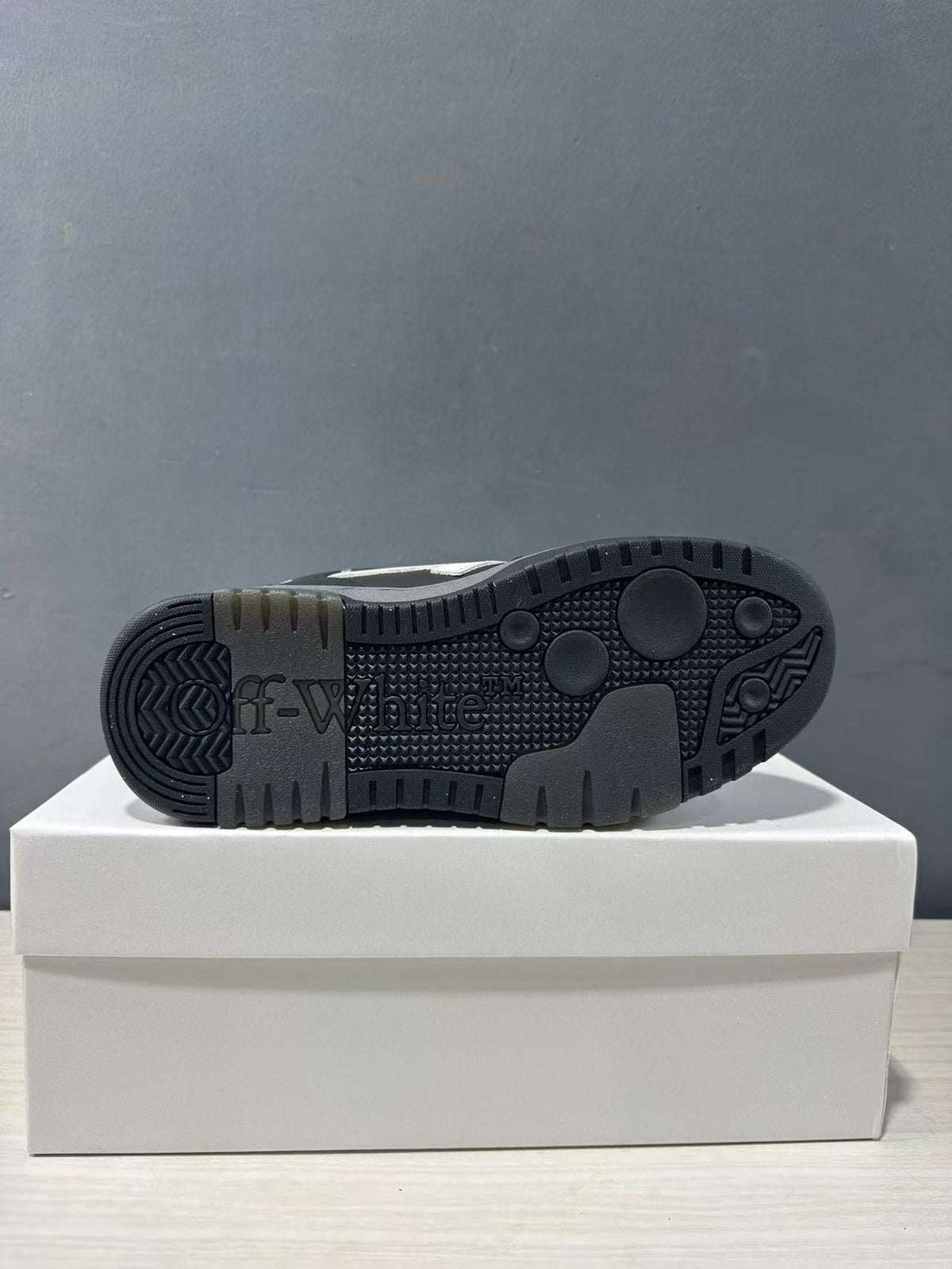 Off-White Out Of Office Low-Top Sneakers in Black White OWIA189C99LEA0061001 - product image from the listing.