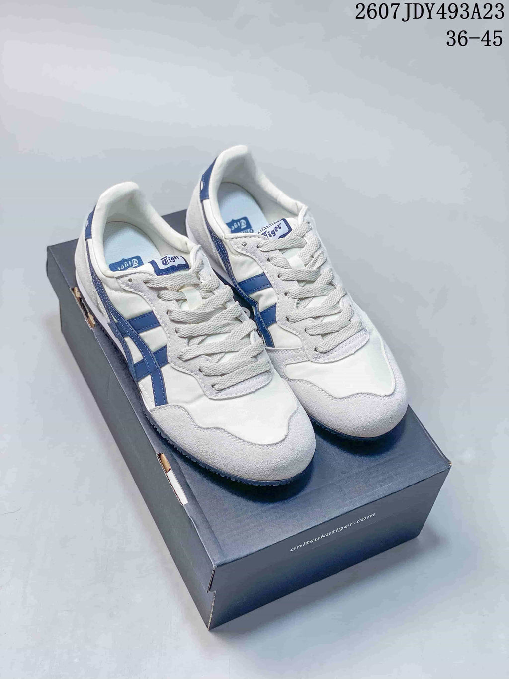 Onitsuka Tiger Serrano Unisex Trainers Style 2607JDY493A23 - product image from the listing.