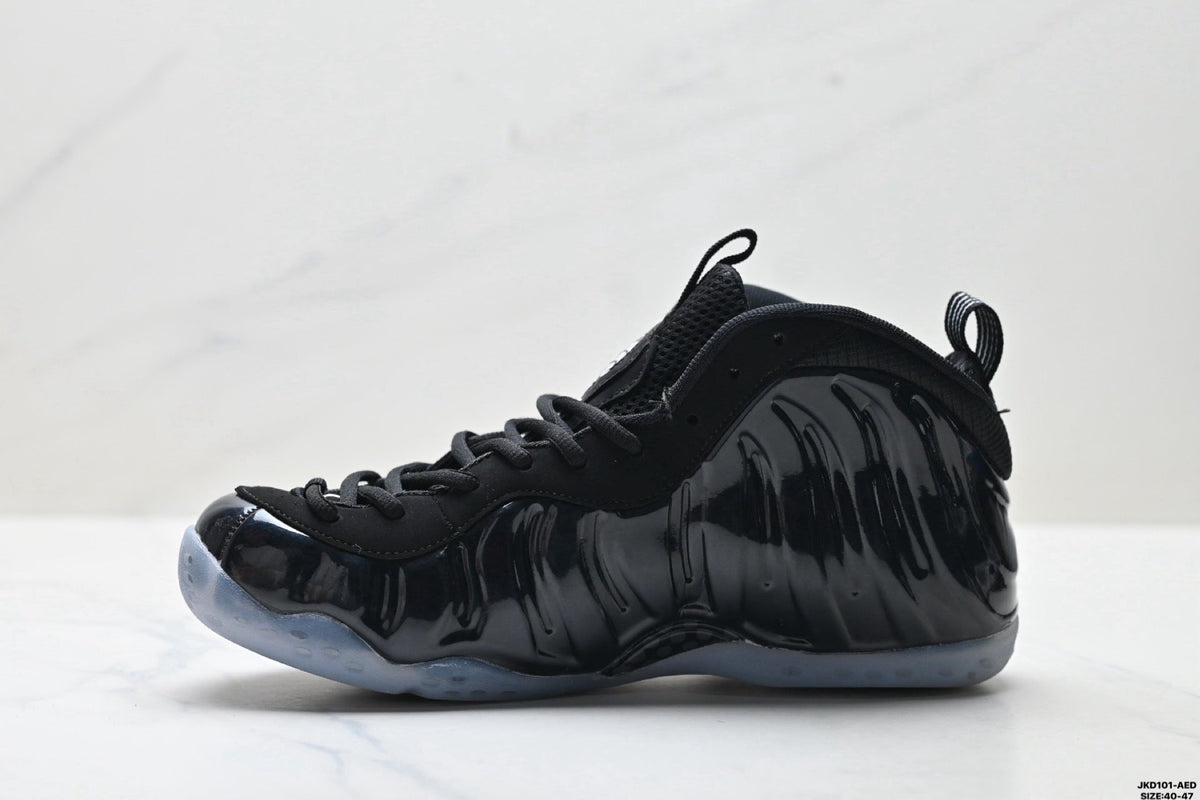 Nike Air Foamposite H. Hardaway Sneakers in Black - product image from the listing.