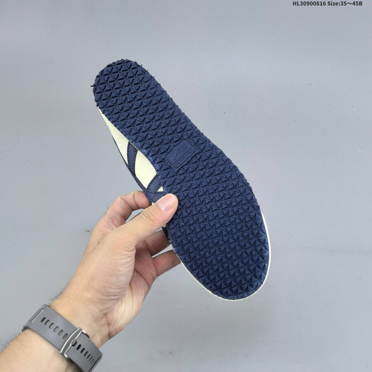 Onitsuka Tiger Mexico 66 SD Paraty Slip-On Trainers, Cream/Navy - product image from the listing.
