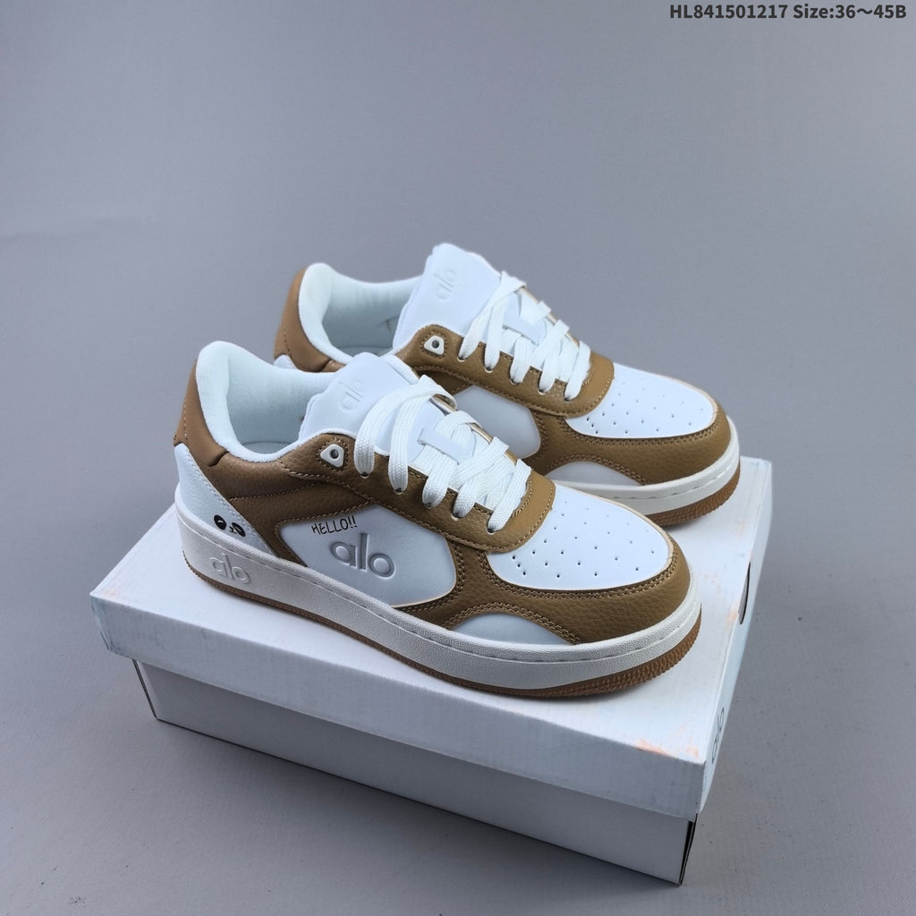 Alo Yoga Recovery Mode Low-Cut Sneakers - product image from the listing.