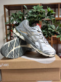 ASICS GEL-Cumulus 16 Running Shoes in Grey - product image from the listing.