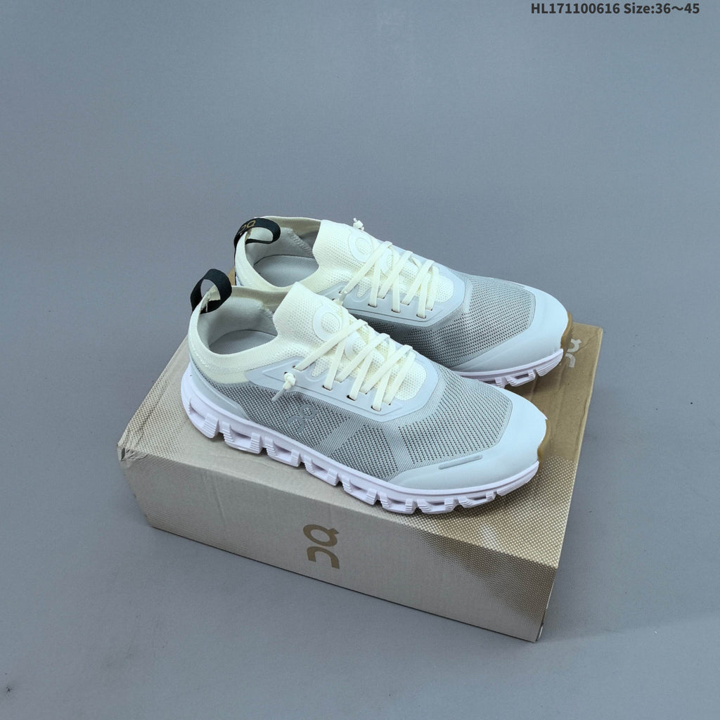 On Cloud 6 Versa Lightweight Casual Trainers - product image from the listing.