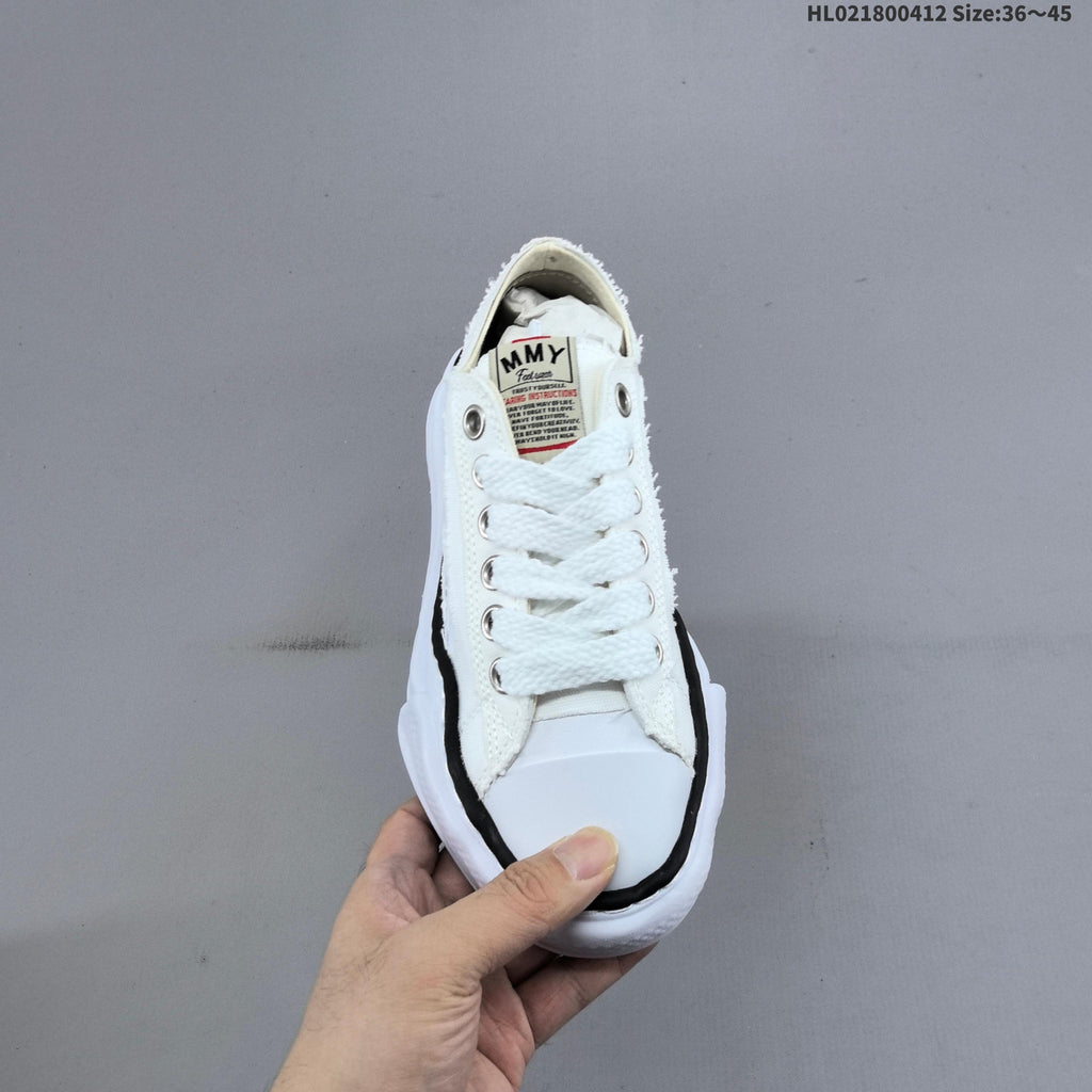 Maison MIHARA YASUHIRO Blakey Low Sneakers, in White - product image from the listing.