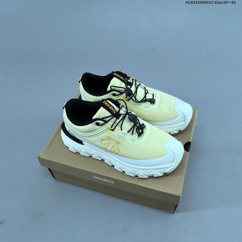 Descente Snow Ride GTX Low-Cut Shoes - product image from the listing.