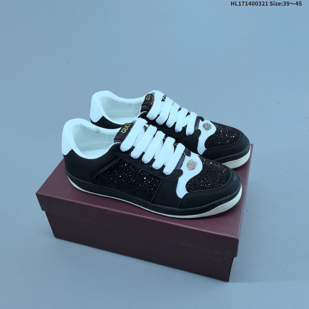 Gucci Screener Distressed Low-Cut Sneakers - product image from the listing.
