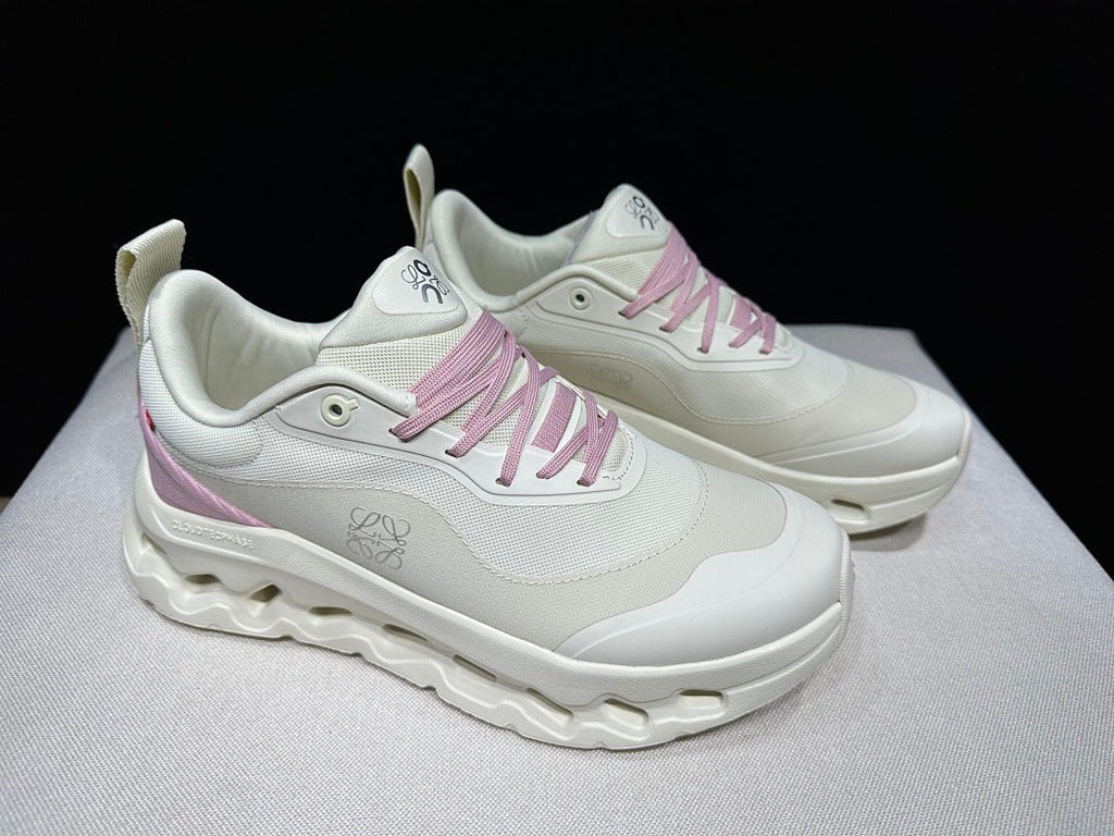 Cream and Pink On Cloudtilt 2.0 Sneakers - product image from the listing.