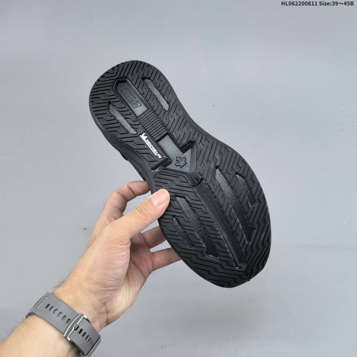 DESCENTE D/F RIDE Black Low-Top Sneakers for Running - product image from the listing.