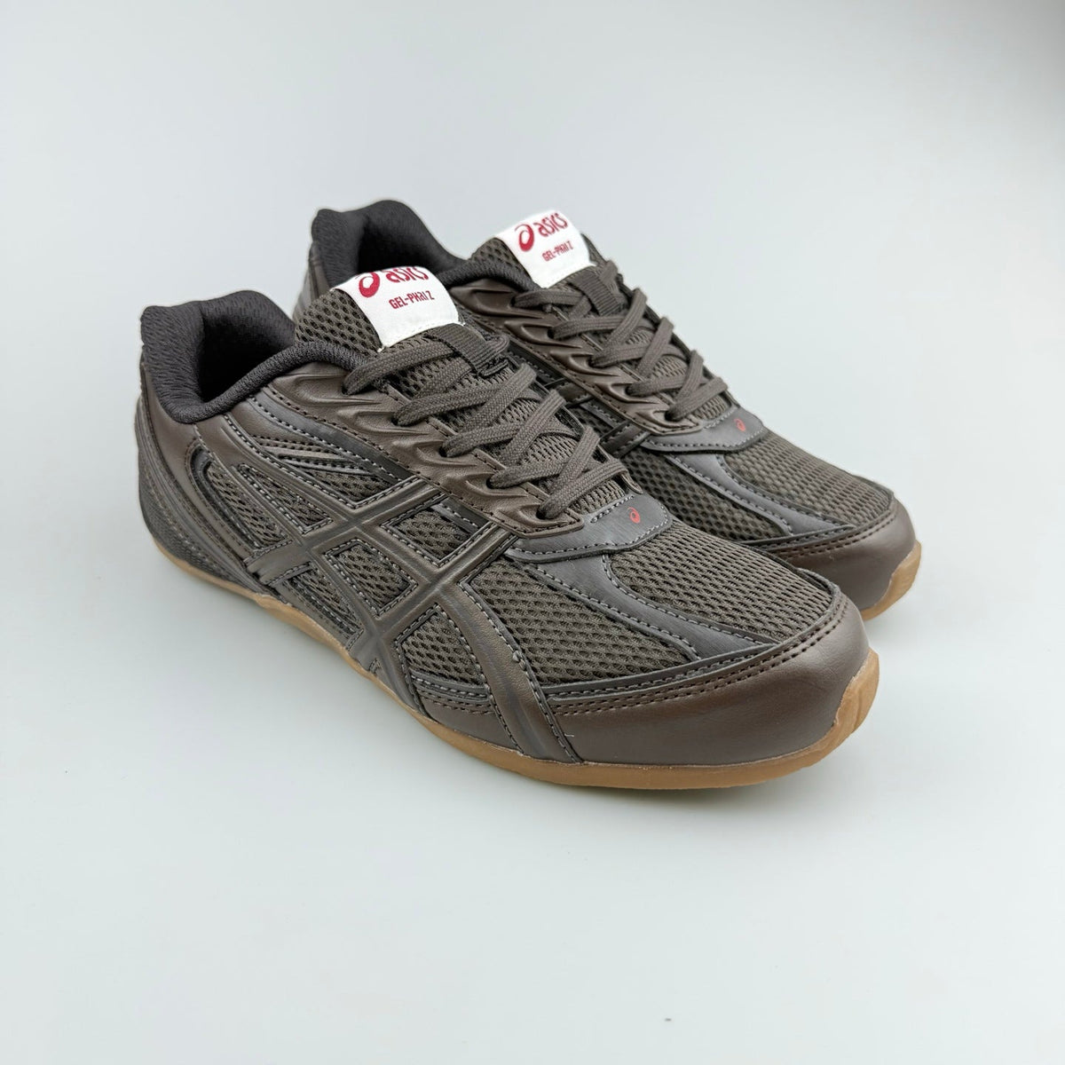 ASICS GEL-PHALAI Z Brown Running-Inspired Trainers 1203B126-200 - product image from the listing.