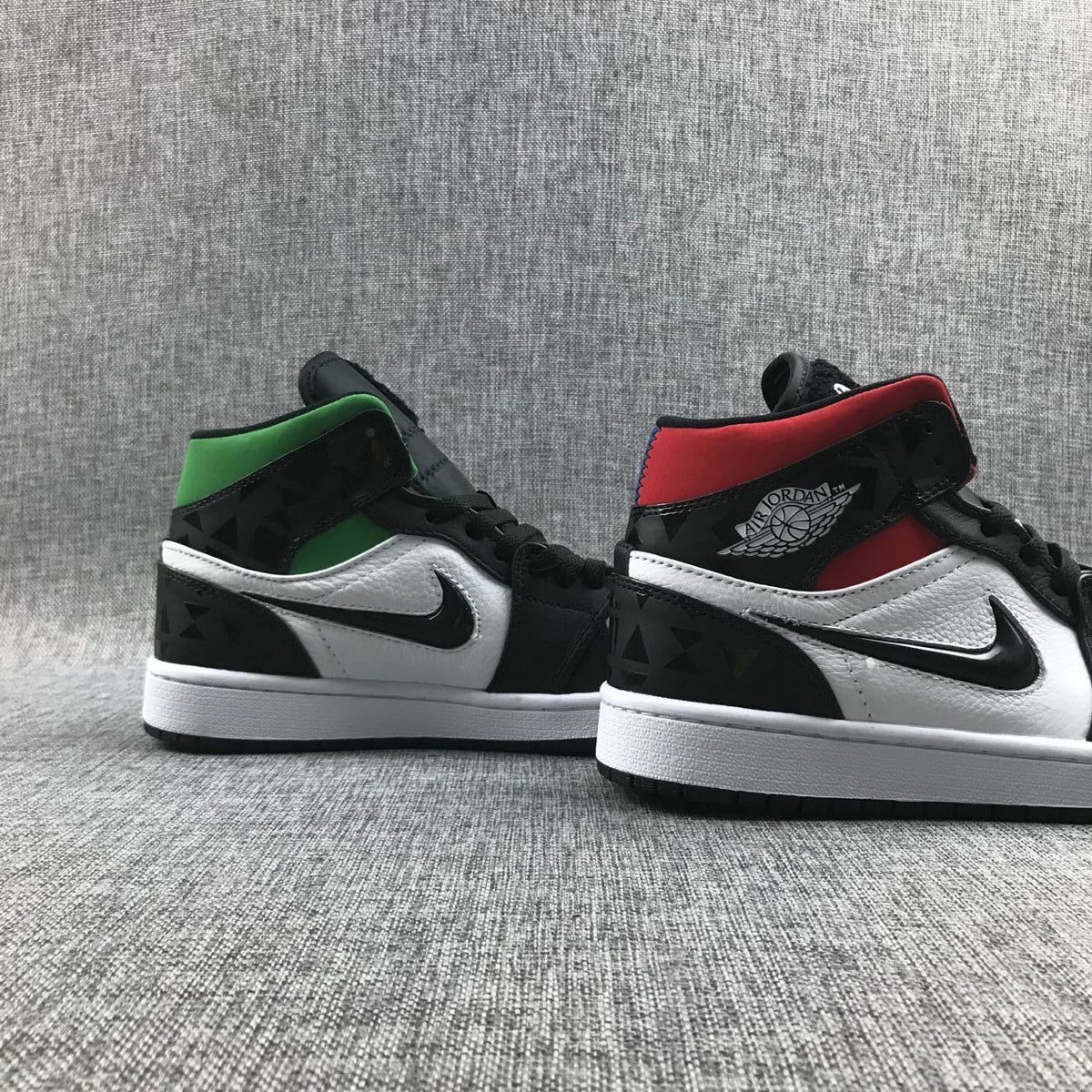 Quai 54 Sneakers Black Multi-Color - Air Jordan 1 Mid CJ9219-001 - product image from the listing.