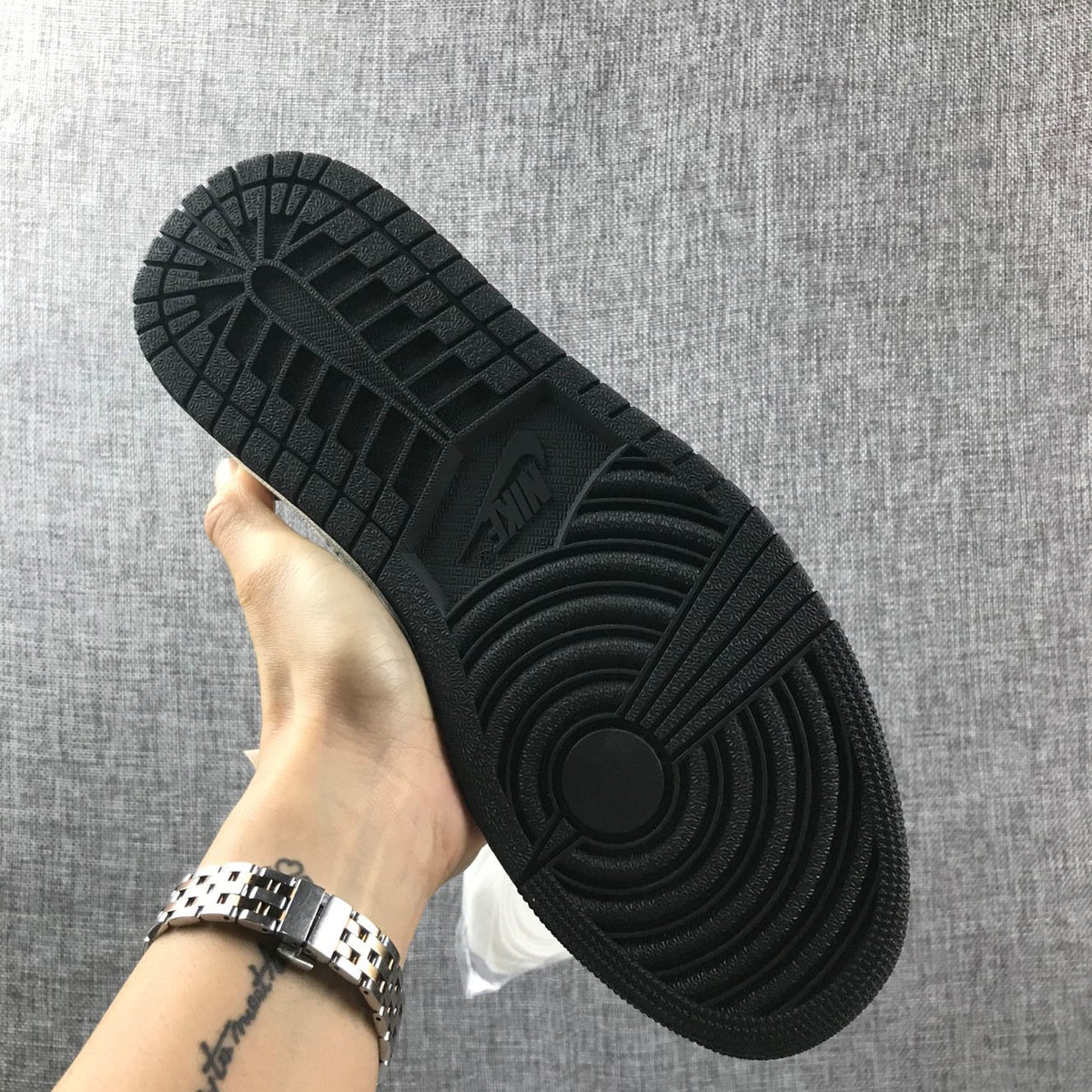 Black History Month Sneakers - Air Jordan 1 Mid 852542-010 - product image from the listing.