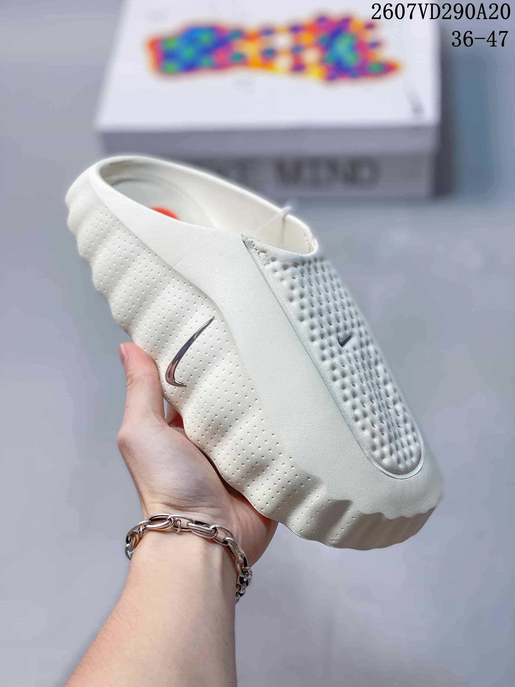 Nike Mind 001 Slides in Multicolor 2607VD290A20 - product image from the listing.