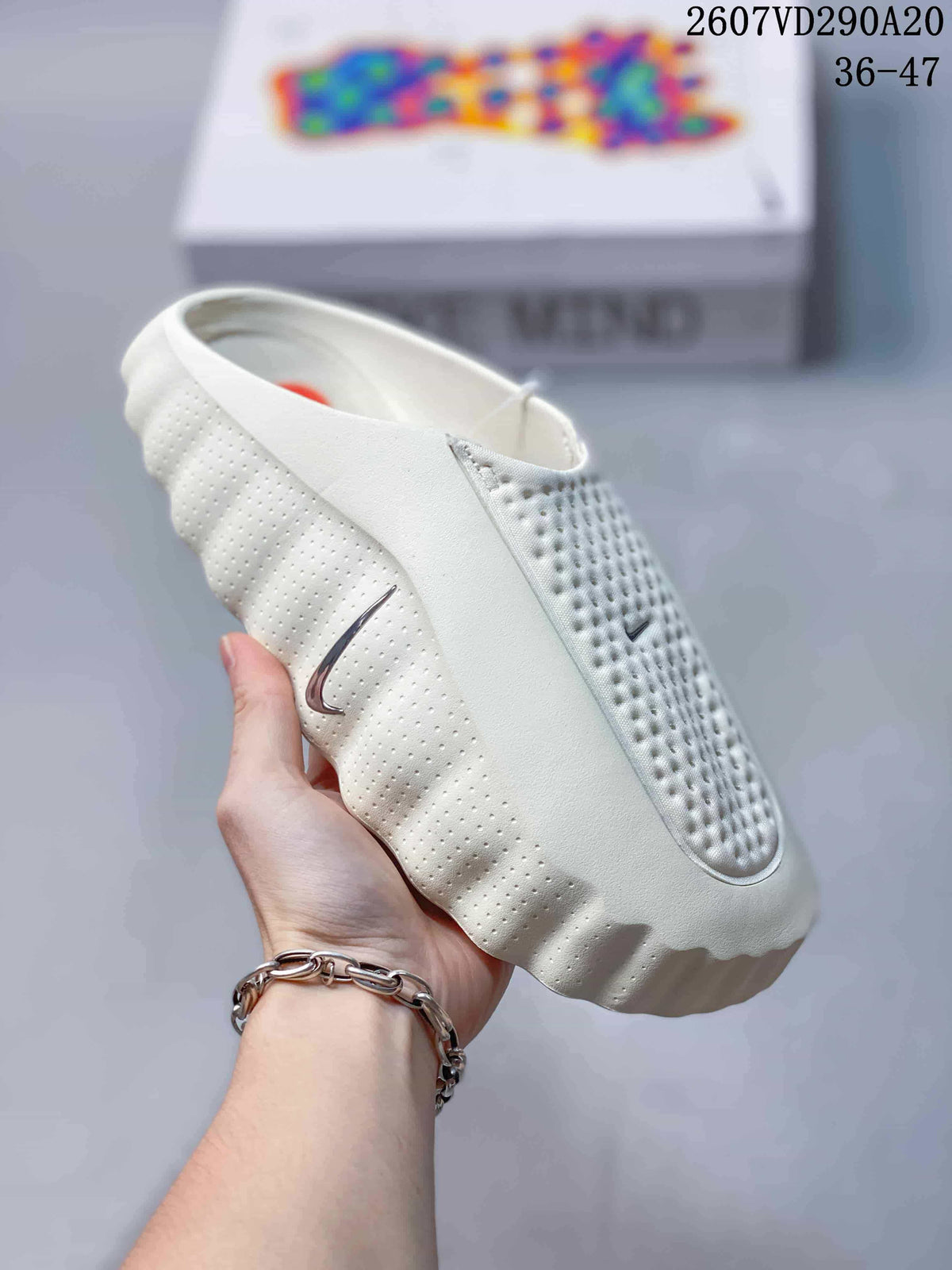 Nike Mind 001 Slides in Multicolor 2607VD290A20 - product image from the listing.