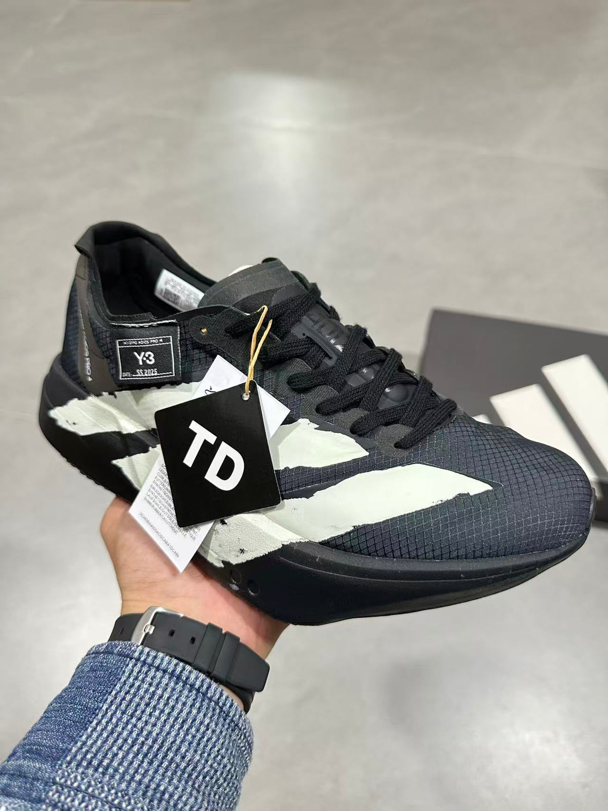Nike Y-3 Lightlock Pro 4 Running Shoes in Dark Gray - product image from the listing.