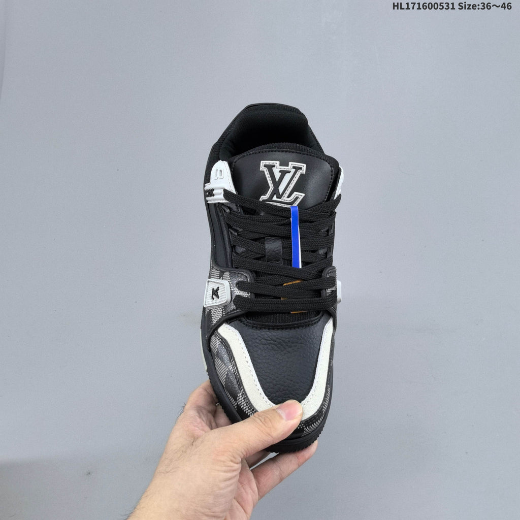 Louis Vuitton Black and Gray Checkerboard Low-Cut Sneakers - product image from the listing.
