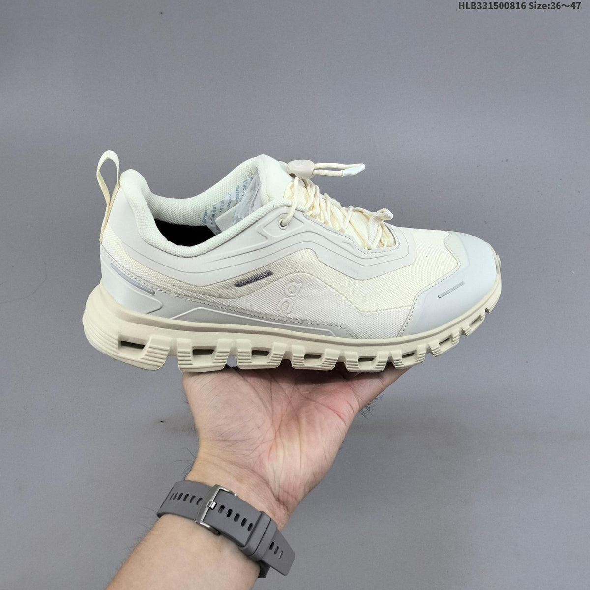 On Cloud 6 Geo WP Outdoor Trainers - product image from the listing.