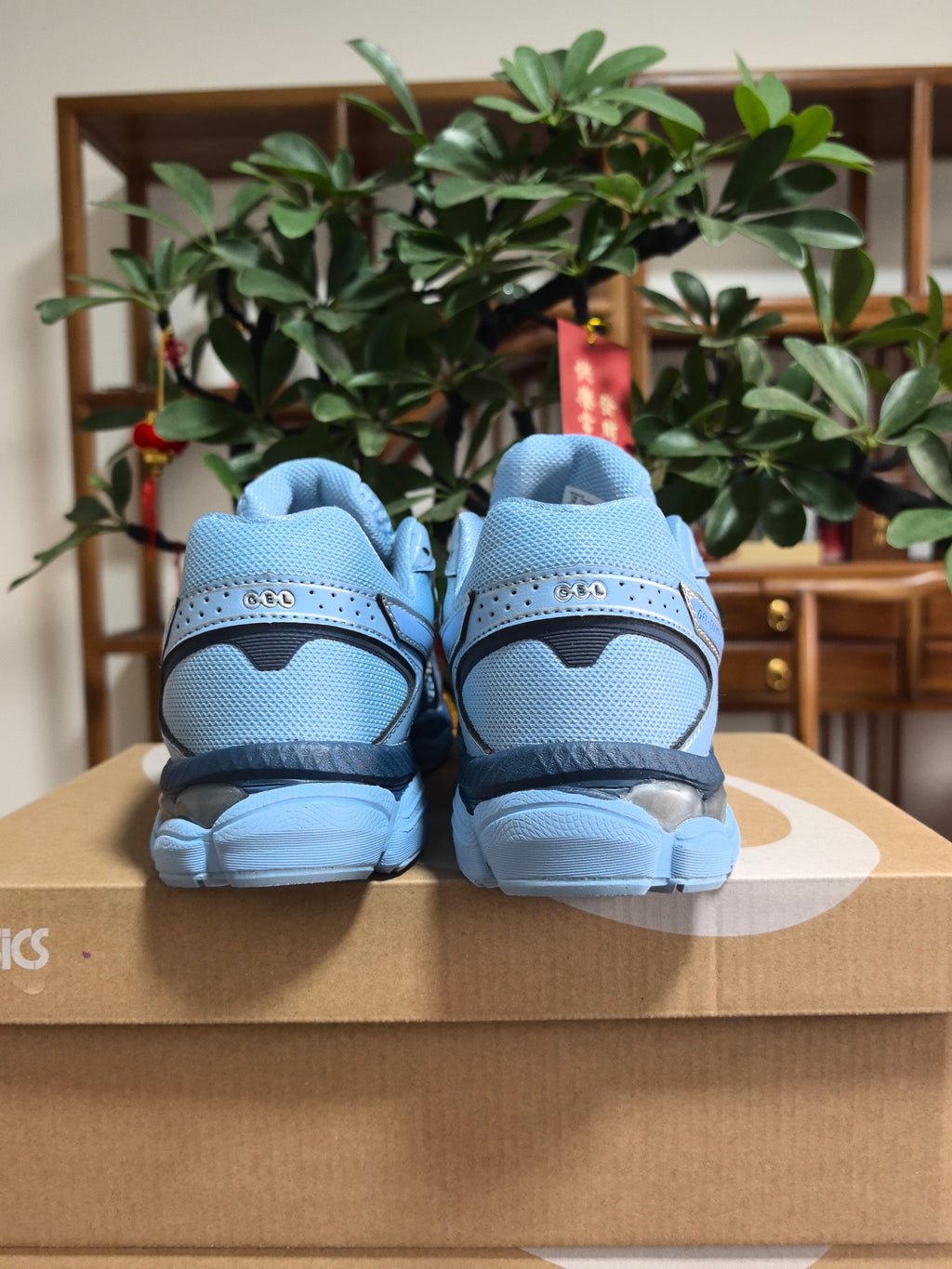 ASICS GEL-Cumulus 16 Sneakers in Sky in Blue - product image from the listing.