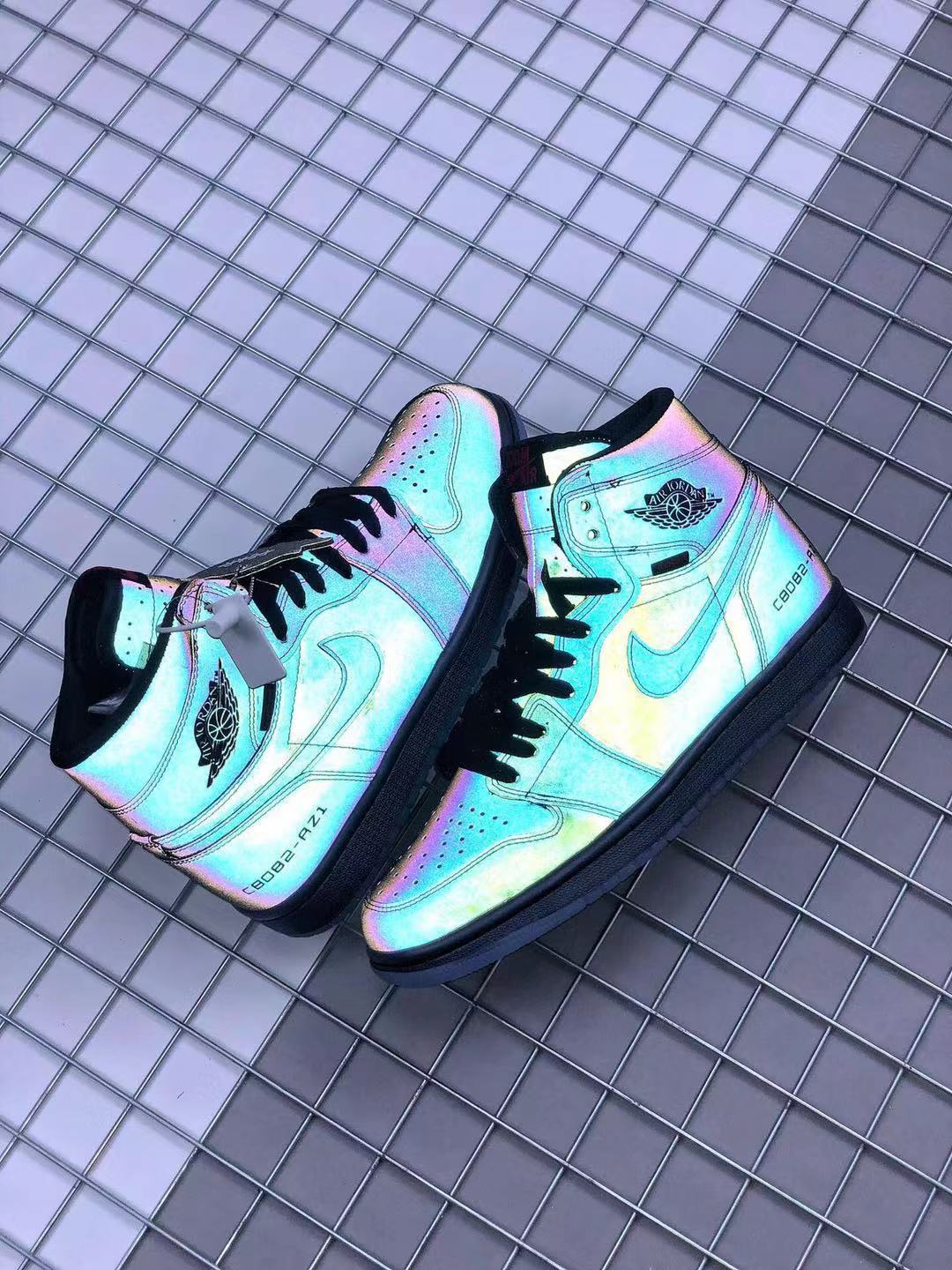 Air Jordan 1 High Zoom R2T Chameleon Sneakers in Black - product image from the listing.