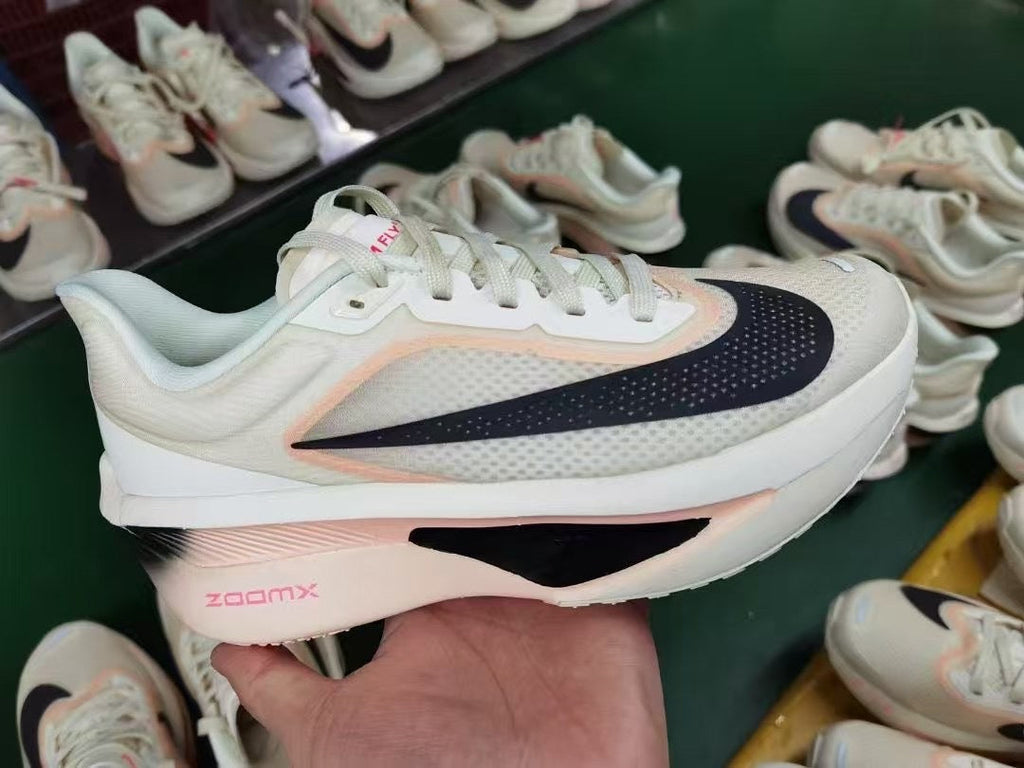 Nike Zoom Fly 6 Shoes for Running FN8454-102 - product image from the listing.
