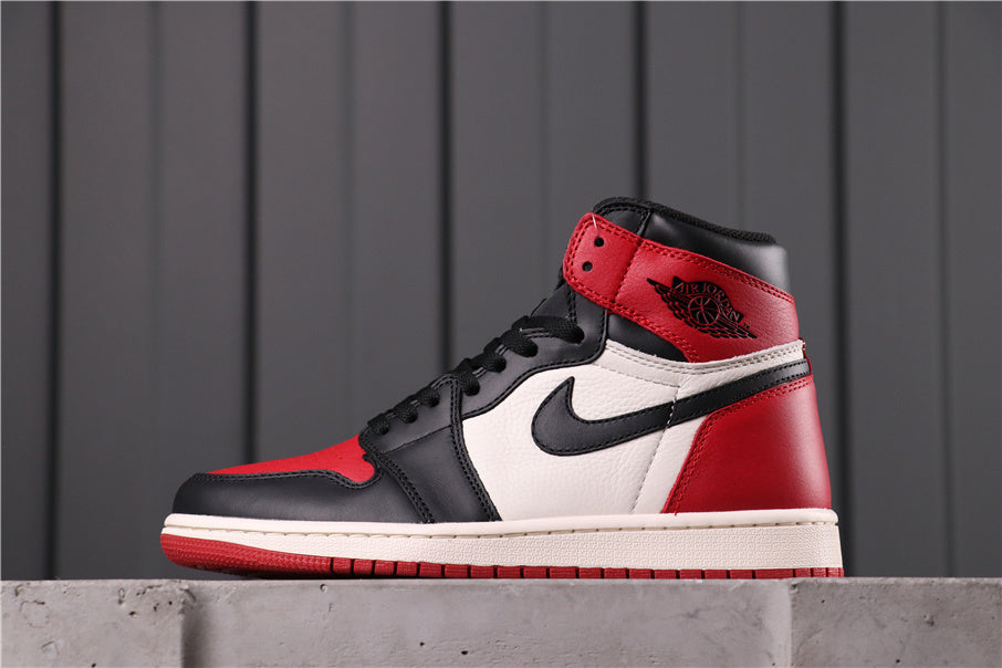 Air Jordan 1 High Bred Toe in Black Red White 555088-610 - product image from the listing.