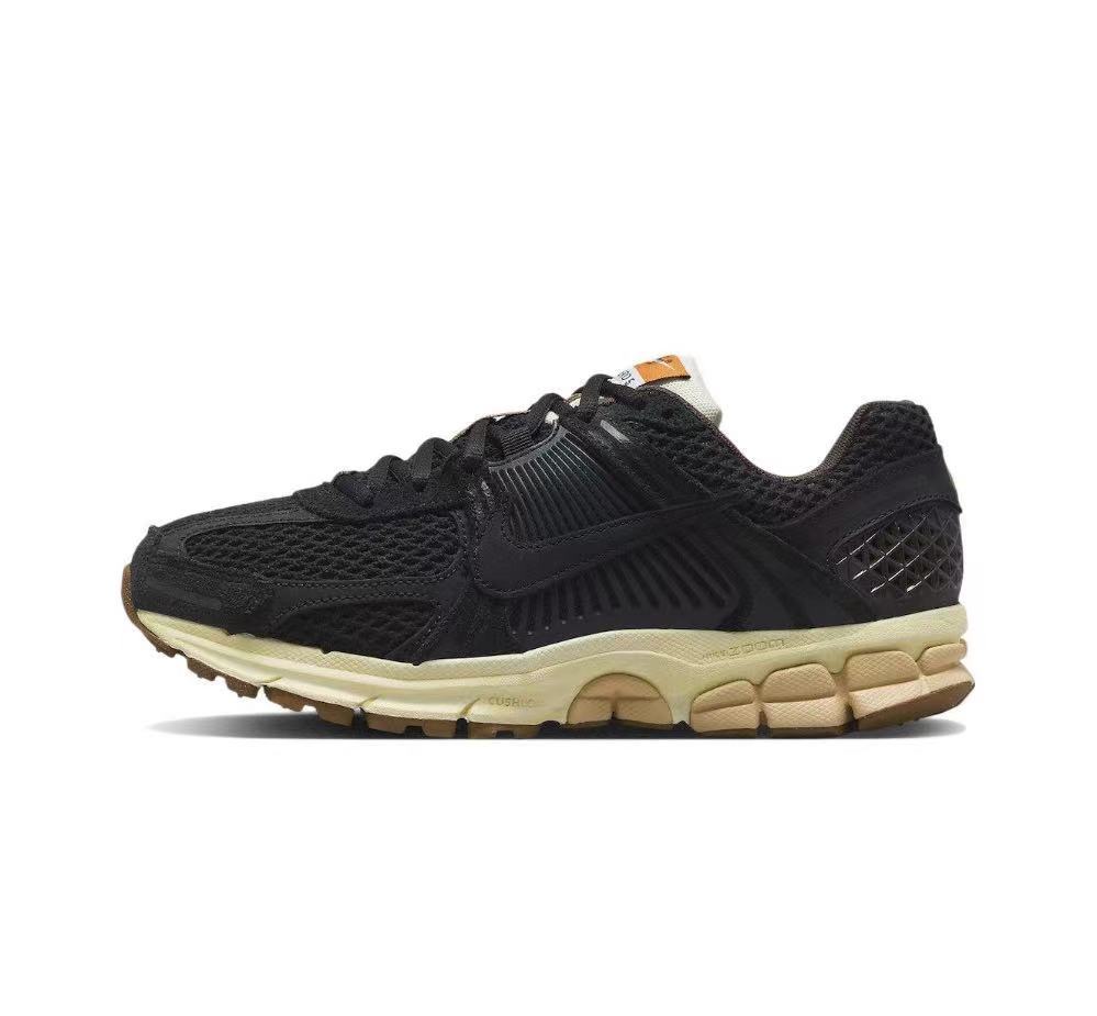 Nike Zoom Vomero 5 Running Shoes in Black FD0533-010 - product image from the listing.