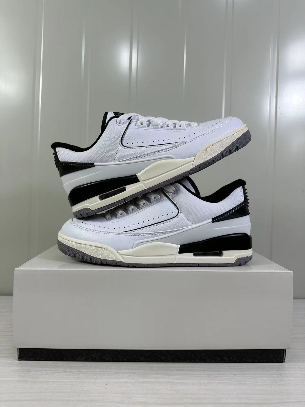 Air Jordan 2/3 Low Sneakers White Black FD0383-100 - product image from the listing.