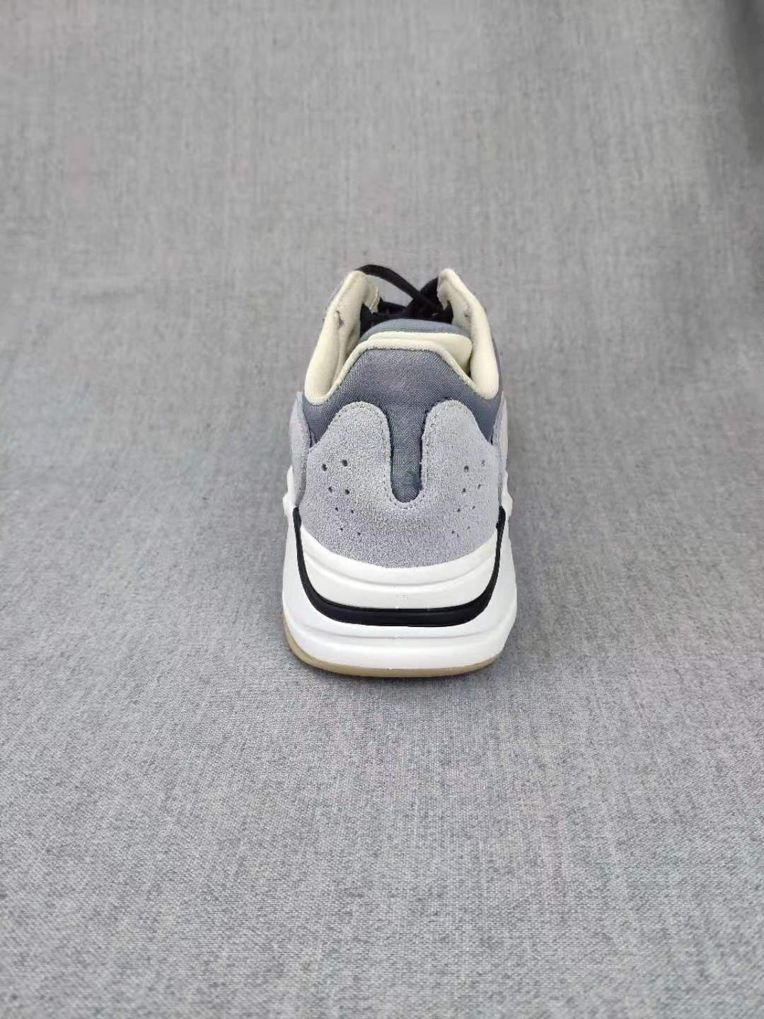Nike Air Max 720 Sneakers Gray, in White and Orange - product image from the listing.
