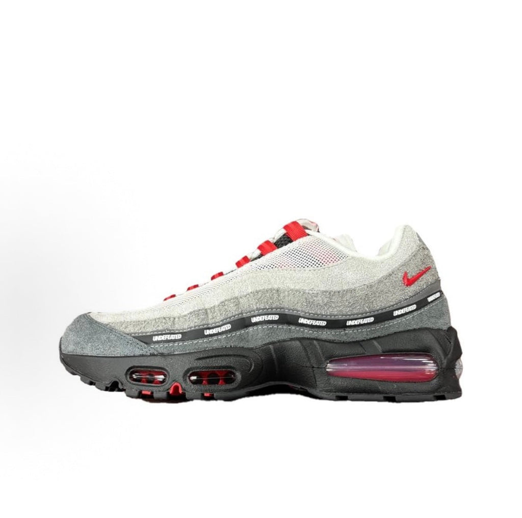 x UNDEFEATED IB4523-003 Sneakers - Nike Air Max 95 SP - product image from the listing.