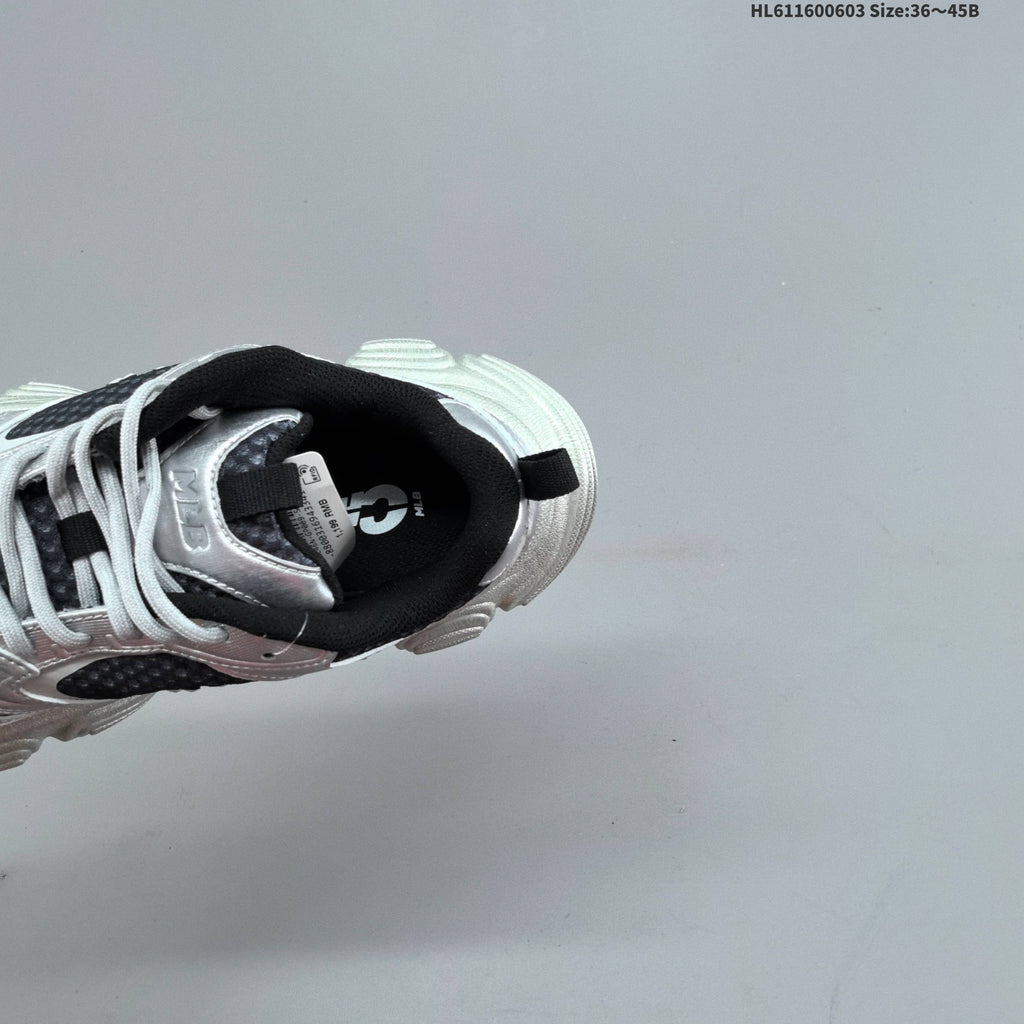 MLB Winner Chunky Low-Top Sneakers in Silver 3ASHWC46N - product image from the listing.