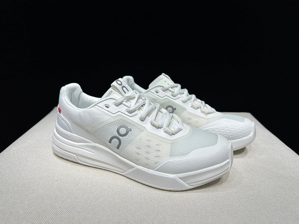 On THE ROGER Advantage Pro White Tennis Trainers - product image from the listing.
