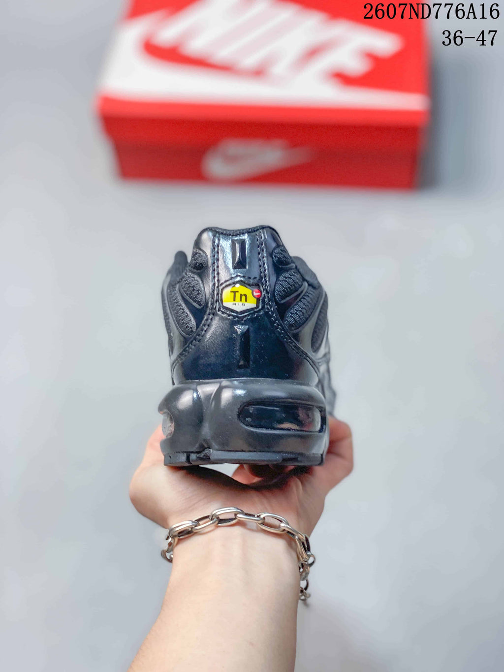 Nike Air Max Plus Sneakers in Black 2607ND776A16 - product image from the listing.