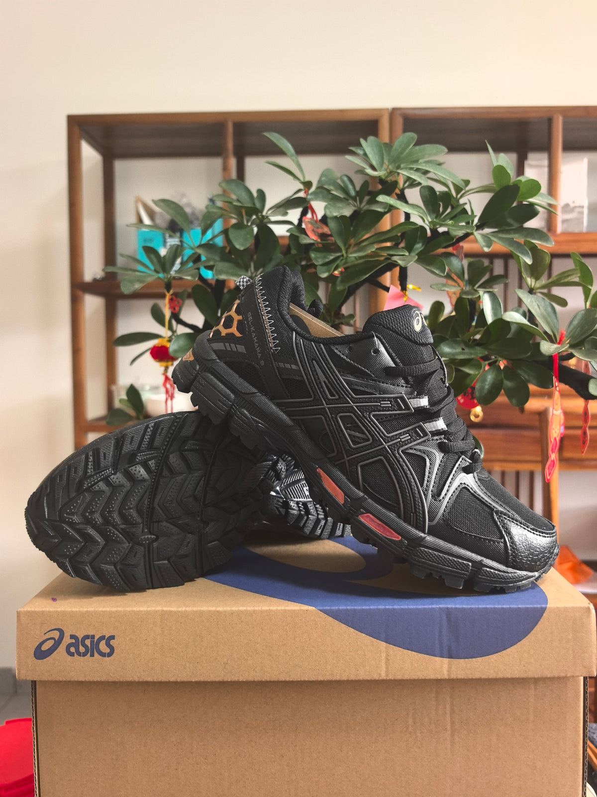 ASICS K1 High-Top Sneakers in Black - product image from the listing.