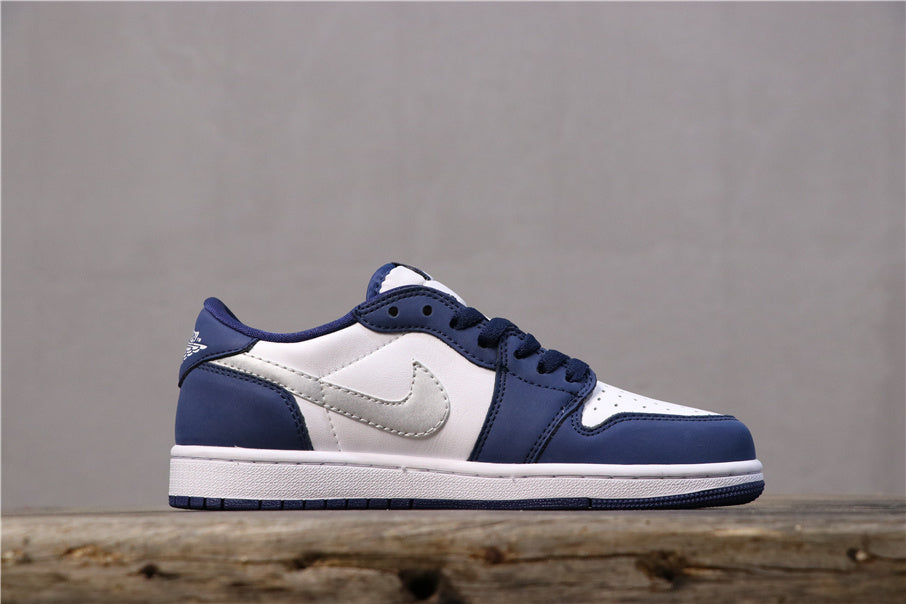 Nike SB x Air Jordan 1 Low in Blue and White CJ7891-400 - product image from the listing.