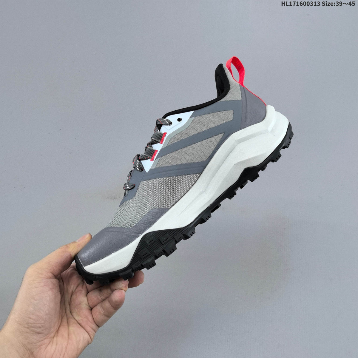 The North Face Offtrail Versa Low-Top Trail Shoes for Running - product image from the listing.