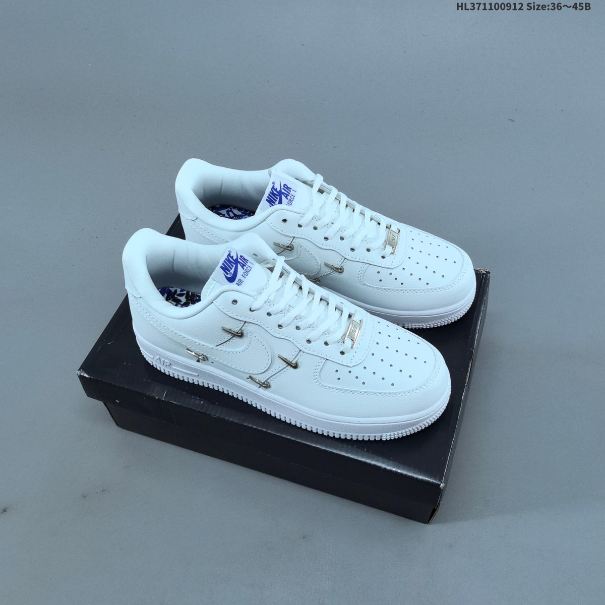 Nike Air Force 1 '07 Low-Cut Sneakers - product image from the listing.
