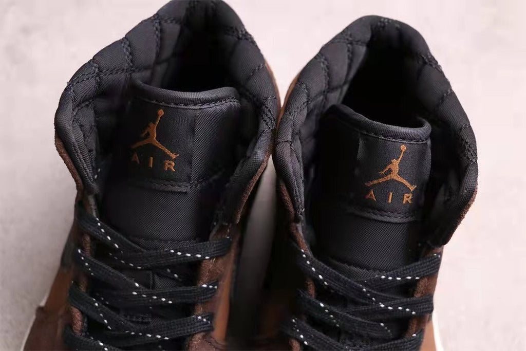 Air Jordan 1 Mid Brown Black DC7294-200 - product image from the listing.