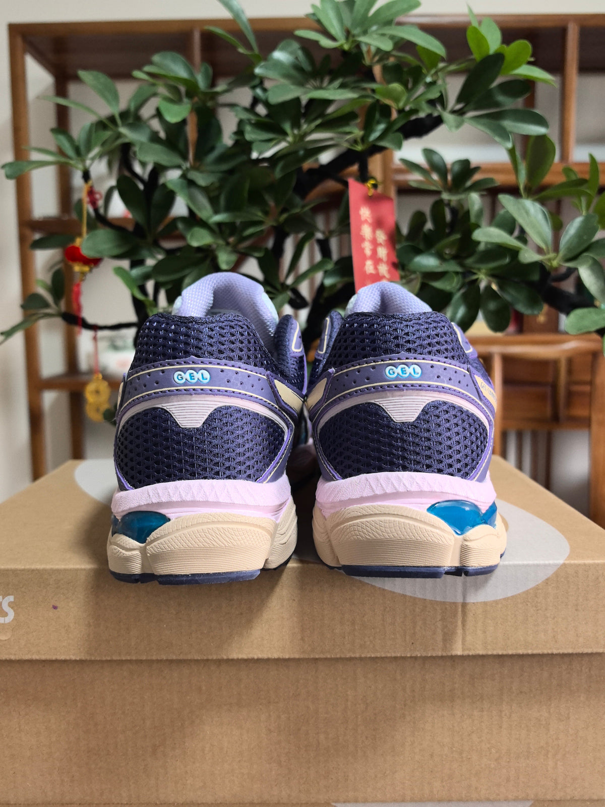 Gray and Purple ASICS GEL-Cumulus 16 Sneakers - product image from the listing.
