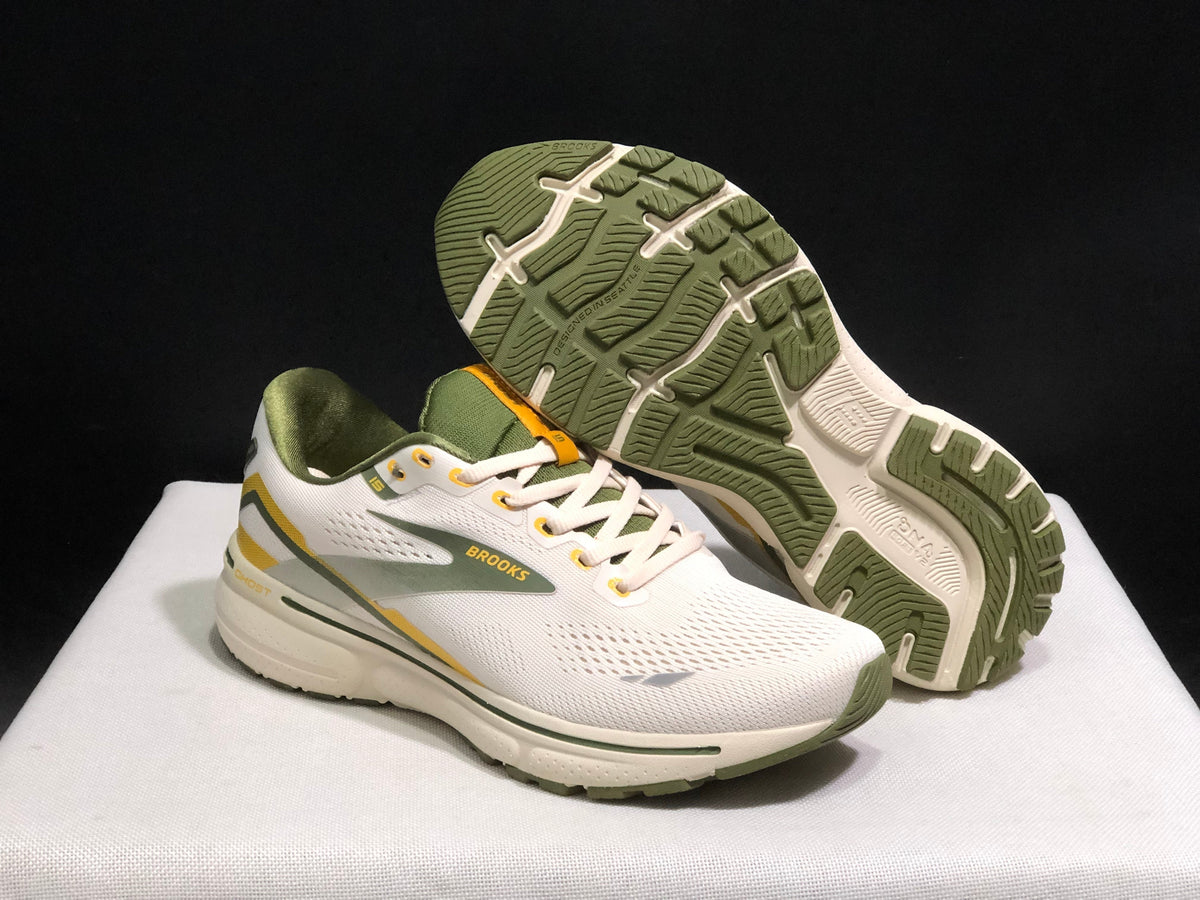 Brooks Ghost 15 Shoes for Running - product image from the listing.